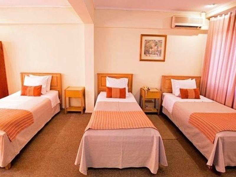 Hotel Dacarlo Сантьяго Екстер'єр фото