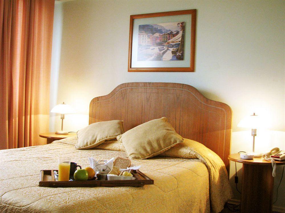 Hotel Dacarlo Сантьяго Екстер'єр фото