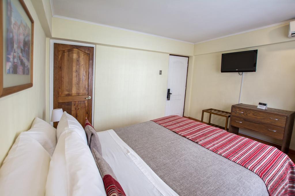 Hotel Dacarlo Сантьяго Номер фото