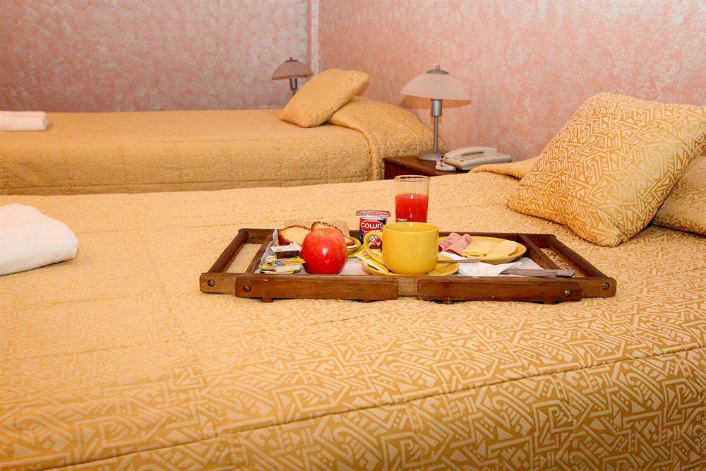 Hotel Dacarlo Сантьяго Екстер'єр фото